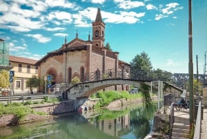 Milan: Naviglio Grande Canal Cruise with Brunch