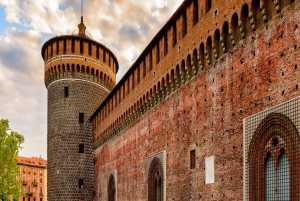 Milan: Old Town Private Family Tour with Sforza Castle