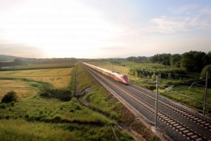 Milan: One-way Train Transfer to/from Peschiera del Garda