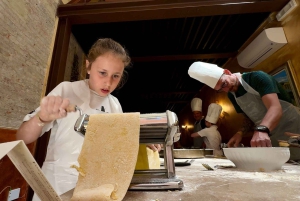 Milano: Pasta og Tiramisu madlavningskursus med vin