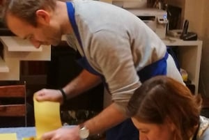 Mailand: Pasta Mastery Workshop mit Spritz und Tiramisù