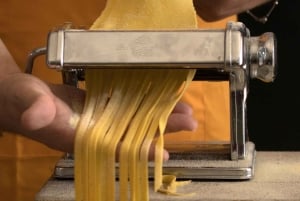 Mailand: Pasta Mastery Workshop mit Spritz und Tiramisù