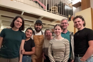 Milan: Pasta & Tiramisu Cooking Class with Premium Products