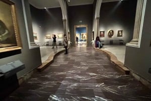 Milan: Pinacoteca Art Gallery & Brera District Guided Tour