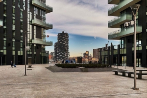 Milan: Porta Nuova Walking Experience