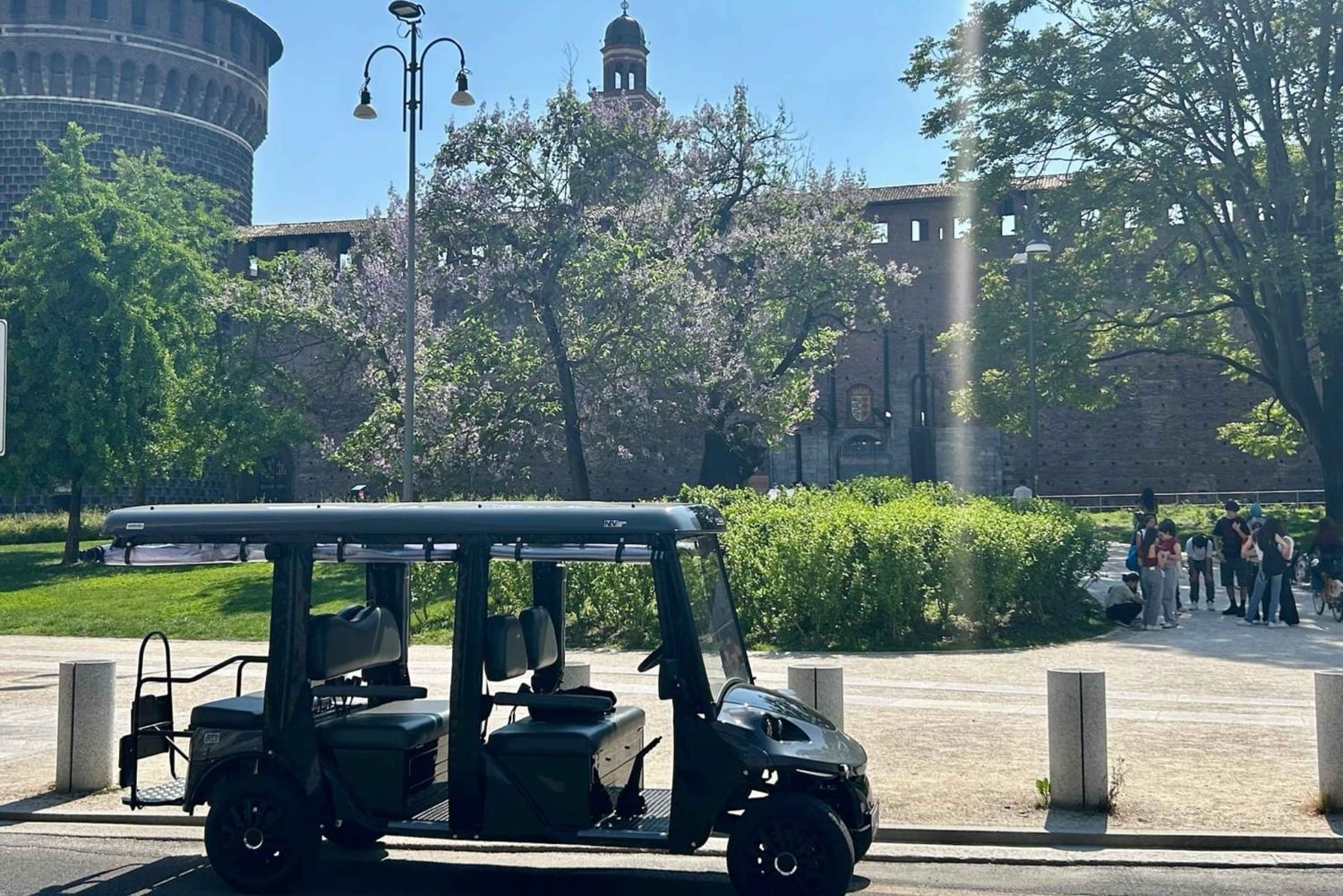 Милан: частный тур по городу на гольф-каре