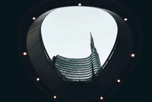 Milan: Private Porta Nuova Walking Tour with Food Tasting