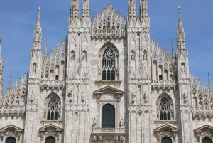 Milan: Private Sightseeing & Shopping Tour with a Local