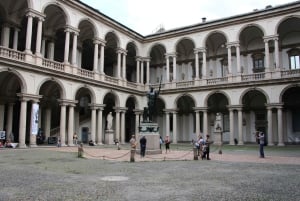 Milan : Visite touristique privée et shopping avec un local