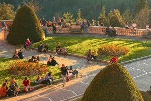 Milan: Private Sunset Picnic with Italian Aperitivo