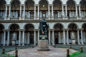Milan: Private Tour - La Scala, Pinacoteca & Gelato Tasting