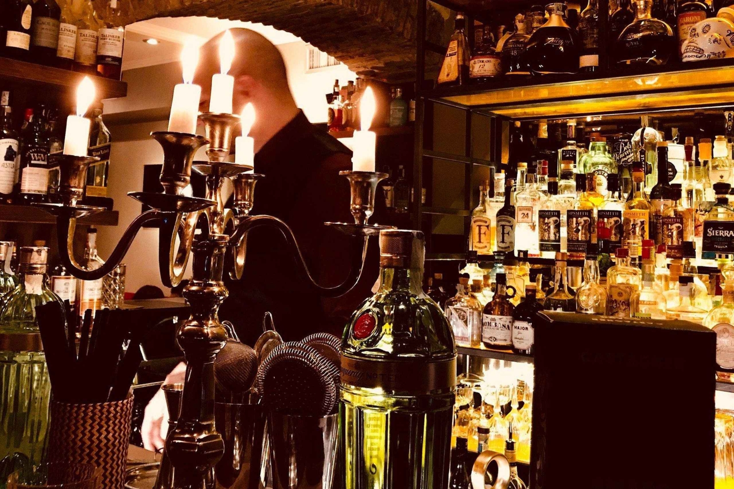 ミラノ：ミラノ風リゾットとワインの試飲体験をお楽しみください