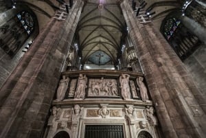 Milan: Scala Theater and Duomo Cathedral Guided Tour