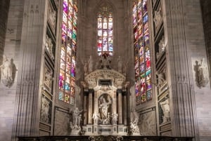Milan: Scala Theater and Duomo Cathedral Guided Tour