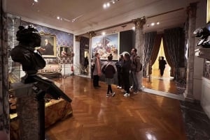 Milan: Scala Theater and Duomo Cathedral Guided Tour