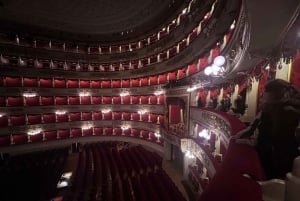 Milan: Scala Theater and Duomo Cathedral Guided Tour