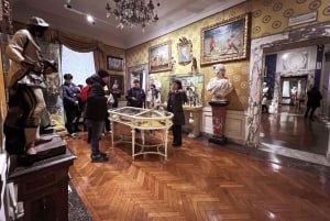 Milan: Scala Theater and Duomo Cathedral Guided Tour