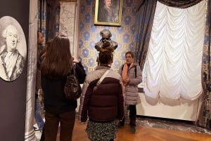 Milan: Scala Theater and Duomo Cathedral Guided Tour