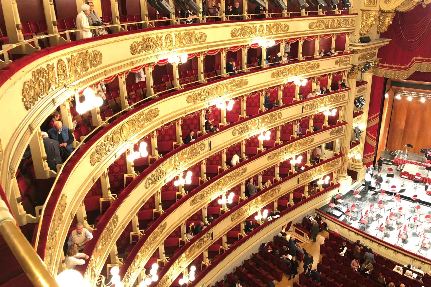ミラノ：スカラ座劇場博物館の優先入場ガイド付きツアー