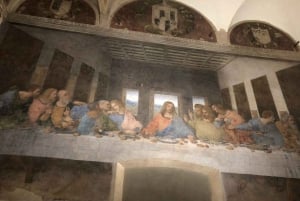 Milan: Small Group Walking Tour with Last Supper Access