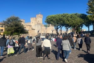 Milano: Dagstur til Verona med cruise til Sirmione ved Gardasjøen