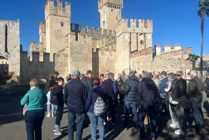 Milano: Dagstur til Verona med cruise til Sirmione ved Gardasjøen