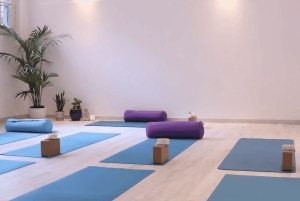 Milano: Vinyasa Flow Yoga Class på engelsk