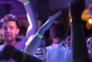 Milan: VIP Nighttime Corso Como Crawl to 2 Bars and 2 Clubs