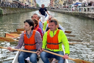 Navigli di Milano : Dragon Boat Experience