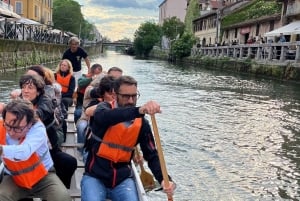 Navigli di Milano : Dragon Boat Experience