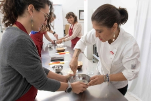 apenas em ITALIANO - Aperitivo internacional + aula de culinária em italiano