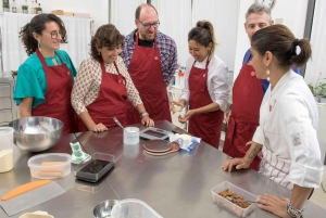 apenas em ITALIANO - Aperitivo internacional + aula de culinária em italiano