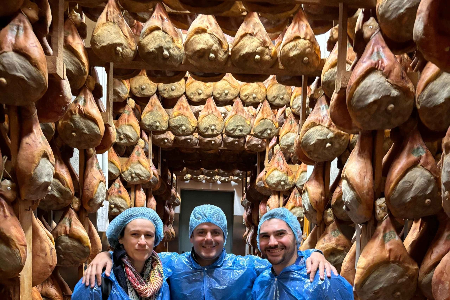 パルマ フード ツアー: パルミジャーノ レッジャーノとパルマ産プロシュート