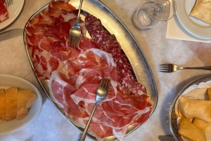 パルマ フード ツアー: パルミジャーノ レッジャーノとパルマ産プロシュート