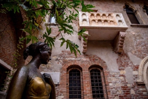 Sirmione och Verona: Privat guidad tur från Milano.