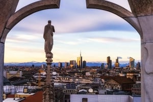 Skyward Soiree: Odkrywanie Duomo i panoramiczne cuda na dachu