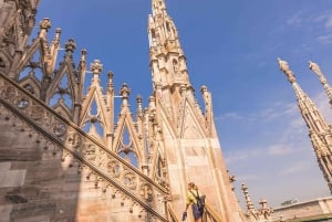 Skyward Soiree: Odkrywanie Duomo i panoramiczne cuda na dachu