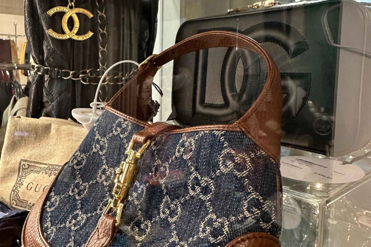 Vintage shoppingtur med morgenmad