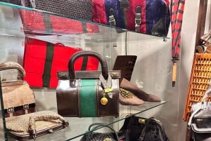 Vintage Shopping Tour with Breakfast