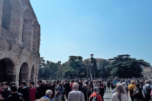 Besök i Verona och Gardasjön. Dagsutflykt från Milano