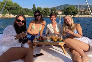 Paseo Privado en Barco por la Costa Azul