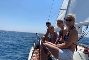 Bari: Half-Day Dolphin-Searching Sailboat Cruise with Snack