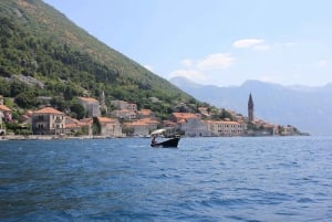 Bay of Kotor: 2-Hour Stand Up Paddle Board Tour