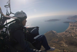 Bečići: Tandem Paragliding Experience with Pickup