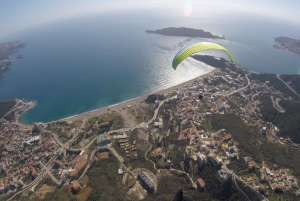 Bečići: Tandem Paragliding Experience with Pickup