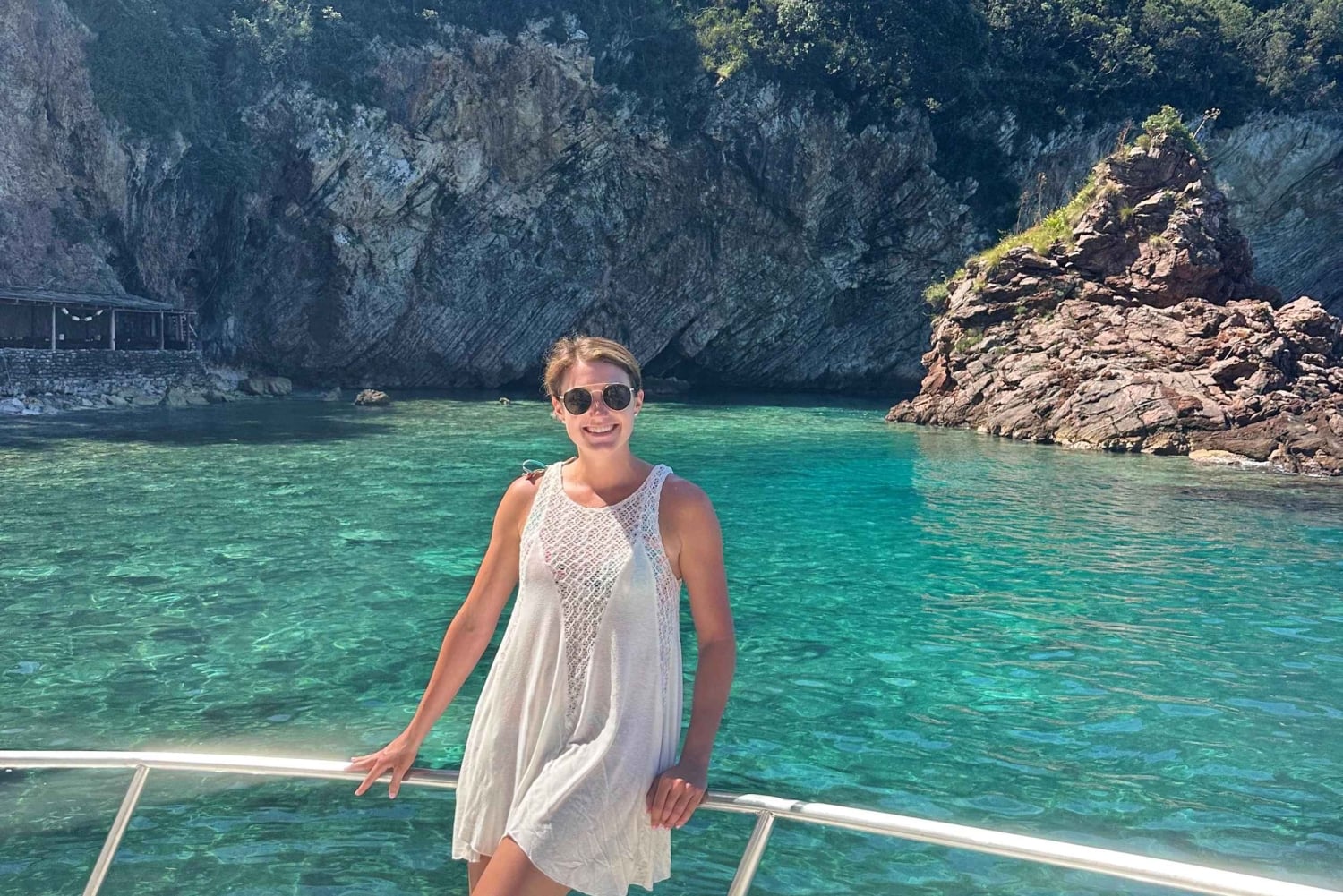 Budva: Hidden paradise tour with snorkeling and lunch