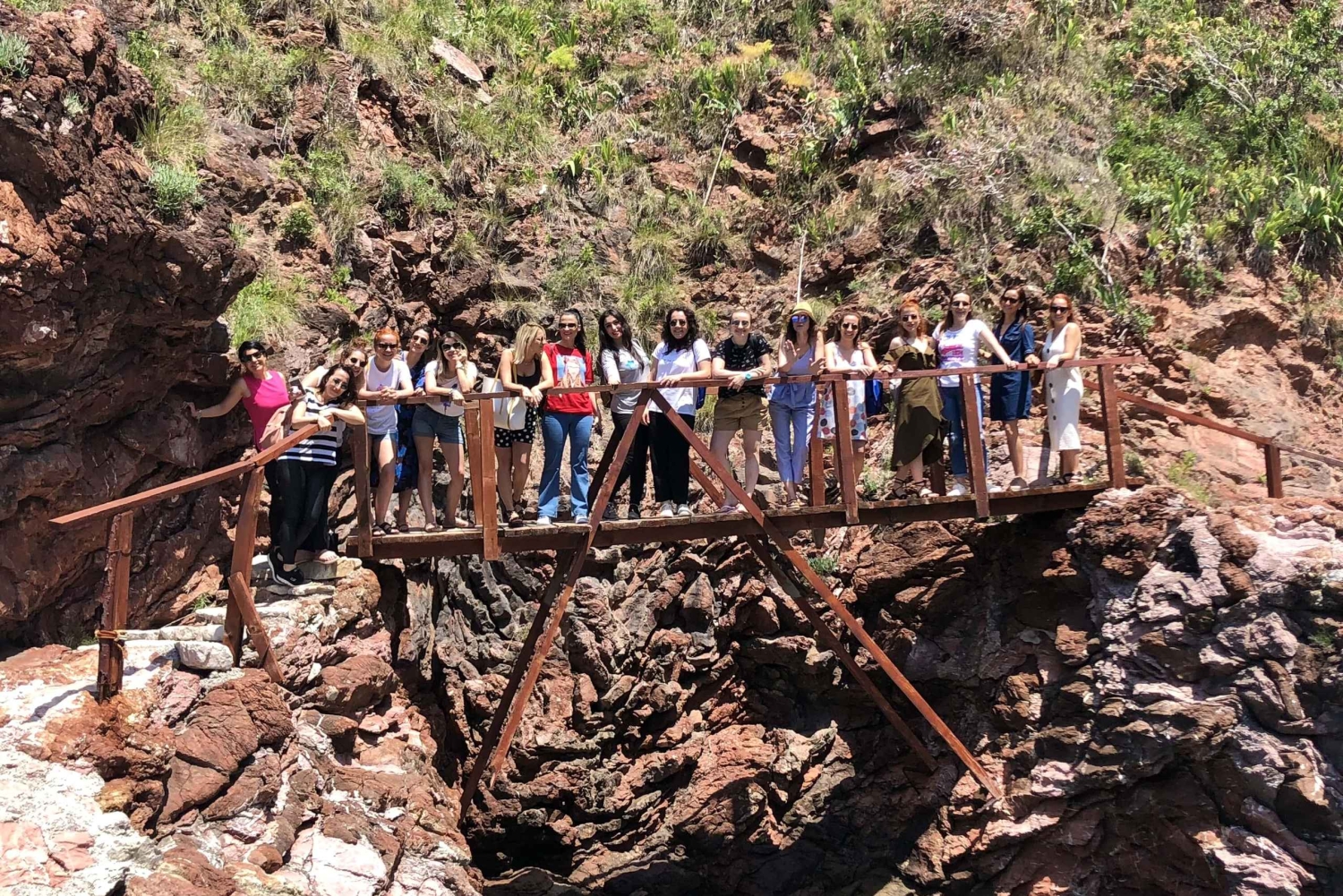 Budva: Hidden paradise tour with snorkeling and lunch