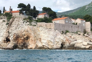 Budva: Hidden paradise tour with snorkeling and lunch