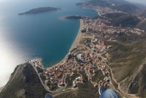 Budva or Petrovac: Paragliding Experience