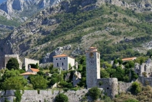 From Bar: Phoenix Town & Town of Pirates in One Day